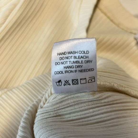 Lovers + Friends  | Cream Lynn Buckle Belt Crop Top M - Picture 11 of 11